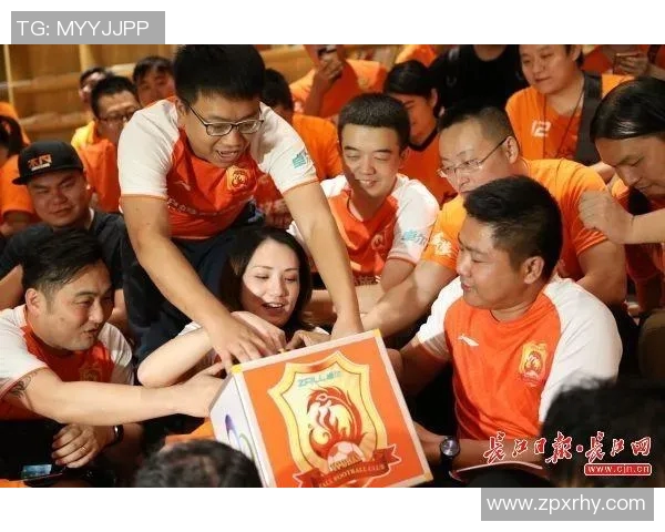 球迷福音:亲手送出足球球星签名的难忘经历与珍贵收藏