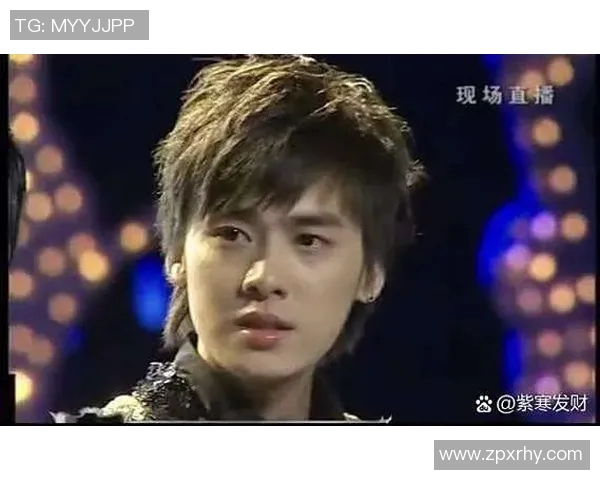 颜值与才华并存的足球天才 球场上闪耀的不仅是技术与外貌